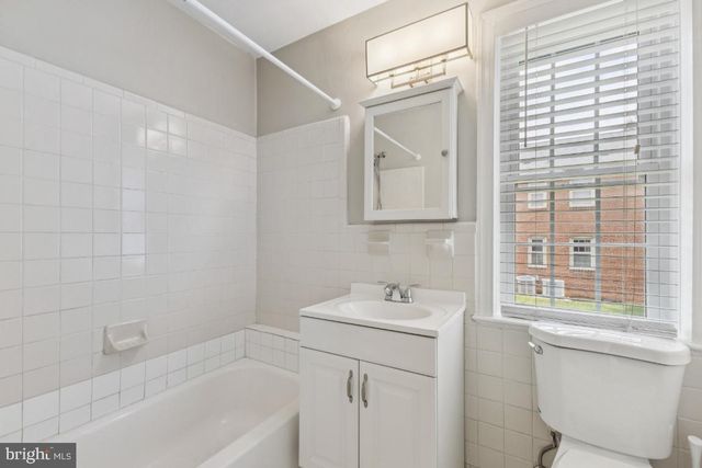 2803 ARLINGTON BLVD #130, Arlington, VA 22201