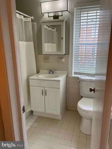 2803 ARLINGTON BLVD #130, Arlington, VA 22201