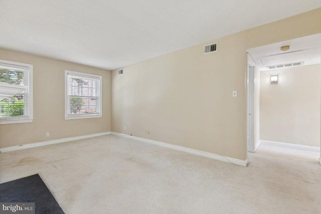 2803 ARLINGTON BLVD #130, Arlington, VA 22201