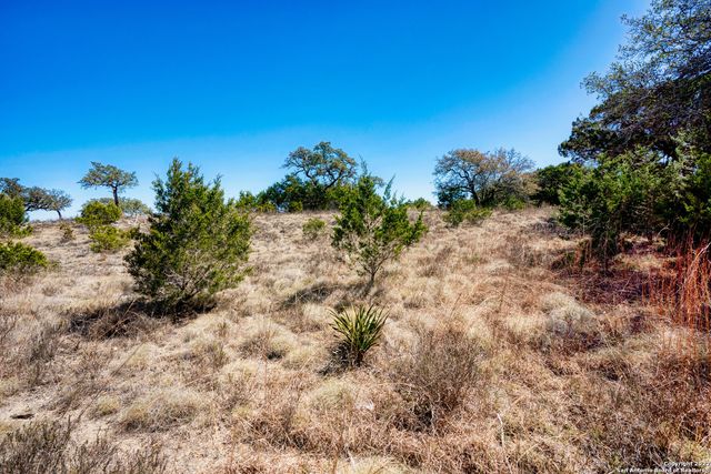 2100 Clubs Drive, Boerne, TX 78006