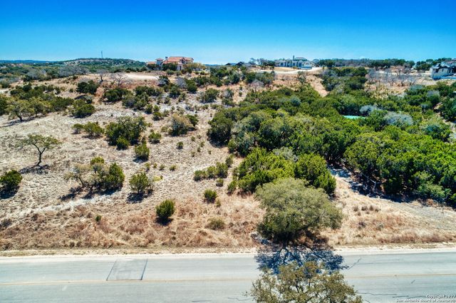 2100 Clubs Drive, Boerne, TX 78006