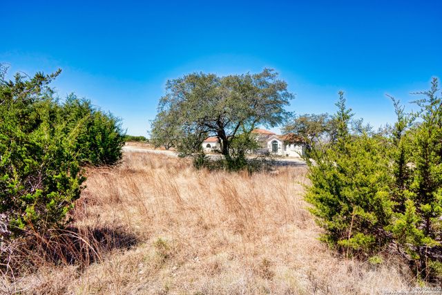 2100 Clubs Drive, Boerne, TX 78006