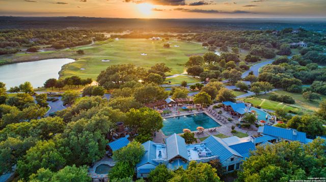 2100 Clubs Drive, Boerne, TX 78006