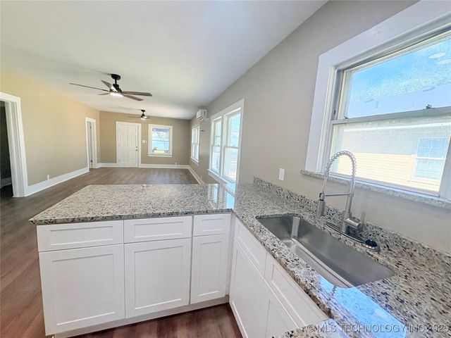 402 E Street NW, Ardmore, OK 73401