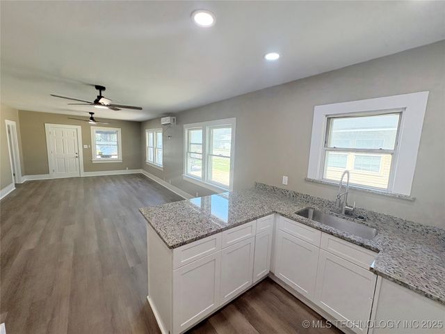 402 E Street NW, Ardmore, OK 73401