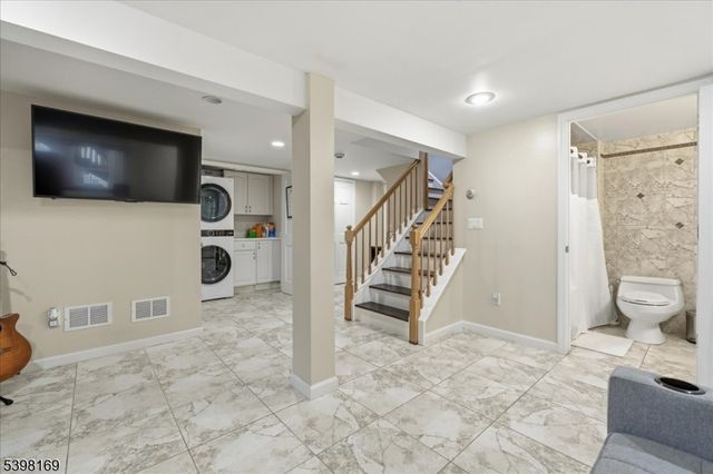 172 E Shore Trl, Sparta Twp., NJ 07871