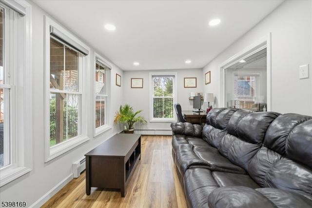 172 E Shore Trl, Sparta Twp., NJ 07871