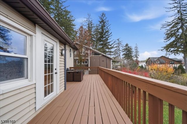 172 E Shore Trl, Sparta Twp., NJ 07871