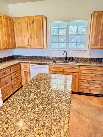 11791 Silver Springs RD, Rockdale, TX 76567