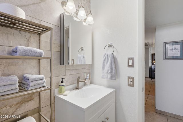 6140 E HOBART Street, Mesa, AZ 85205