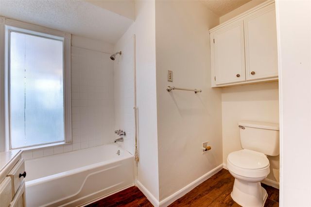 2137 Casa Rio Circle, Dickinson, TX 77539