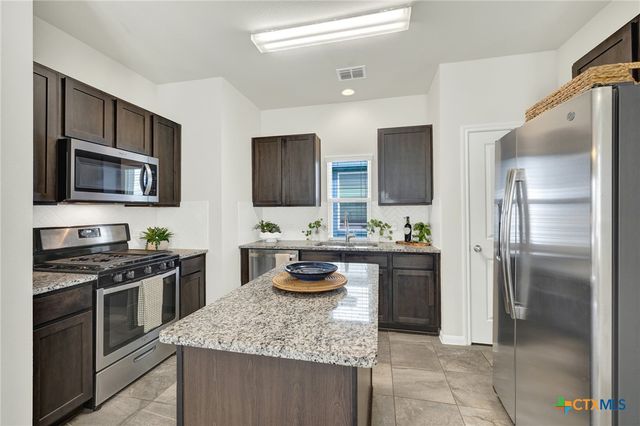 109 Bosque Drive, San Marcos, TX 78666