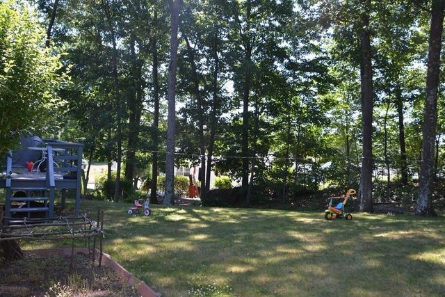 11 Bluegrass Ln, Shrewsbury, MA 01545