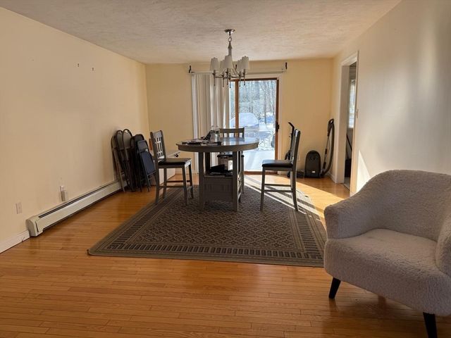 11 Bluegrass Ln, Shrewsbury, MA 01545