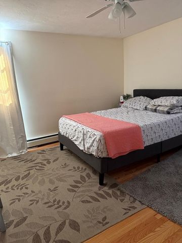 11 Bluegrass Ln, Shrewsbury, MA 01545