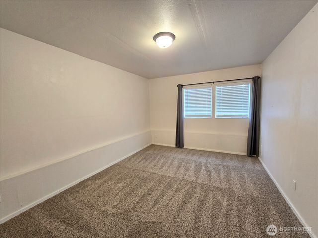 1812 W 12th Street, Port Angeles, WA 98363