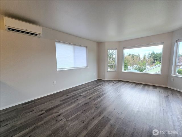 1812 W 12th Street, Port Angeles, WA 98363