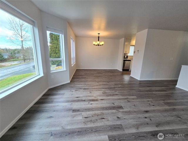 1812 W 12th Street, Port Angeles, WA 98363