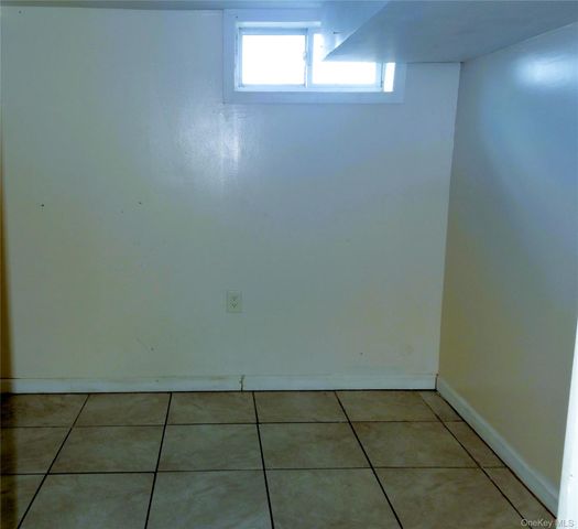 15 Penndale Drive, Amityville, NY 11701