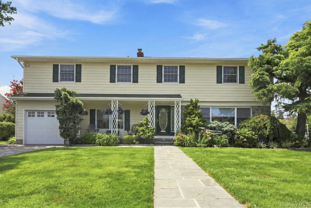 7 Herkimer Avenue, Jericho, NY 11753 — exterior