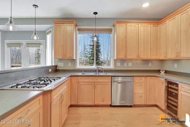 10857 Splendor Loop, Eagle River, AK 99577