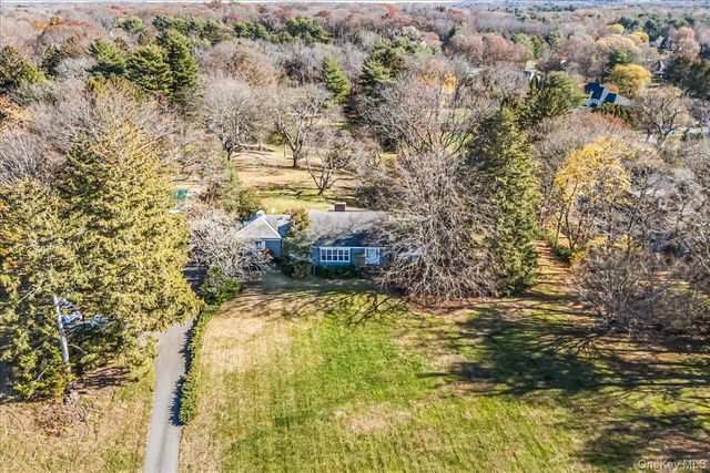 110 Hegemans Lane, Old Brookville, NY 11545