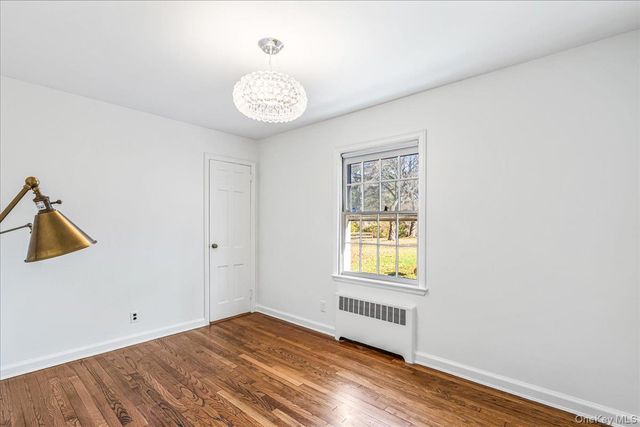 110 Hegemans Lane, Old Brookville, NY 11545