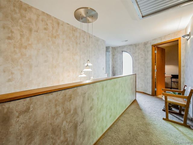 7830 Barnsbury Road, West Bloomfield, MI 48324