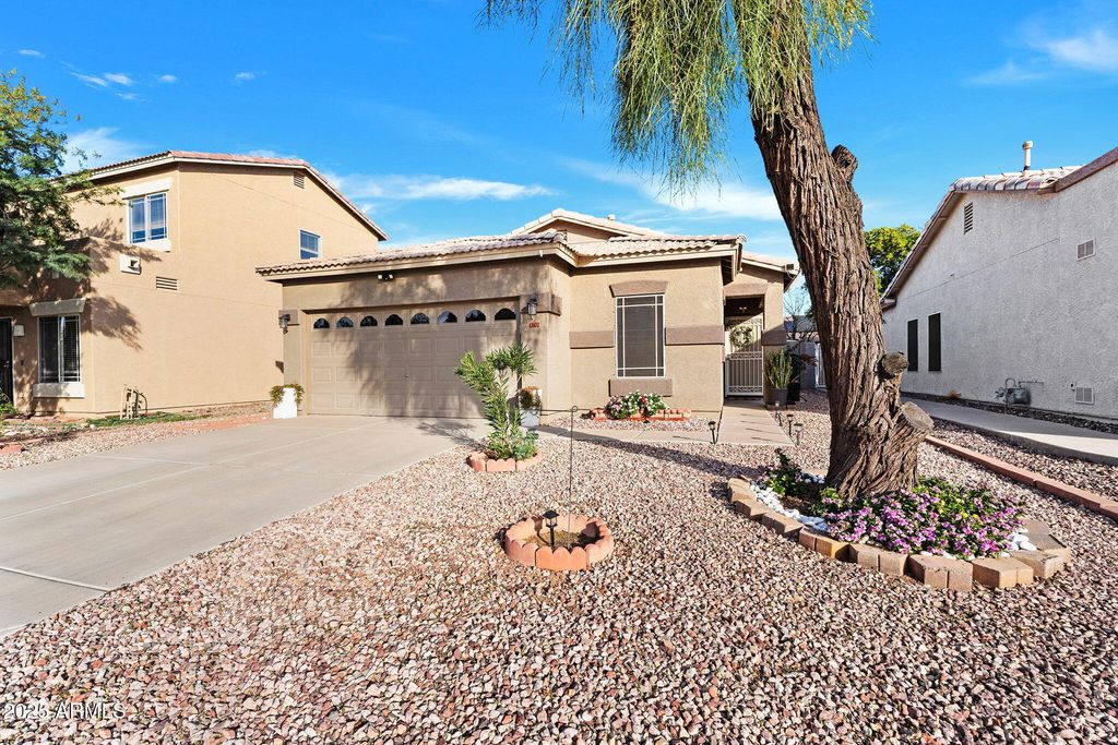 13122 W CALAVAR Road, Surprise, AZ 85379