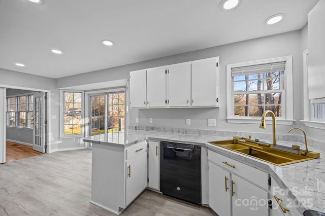 23 Westmont Drive, Asheville, NC 28806