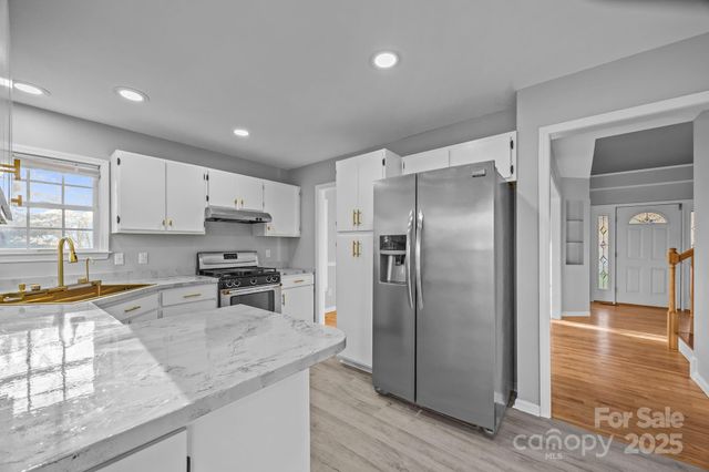 23 Westmont Drive, Asheville, NC 28806