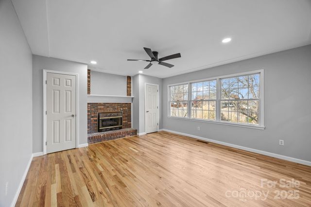 23 Westmont Drive, Asheville, NC 28806