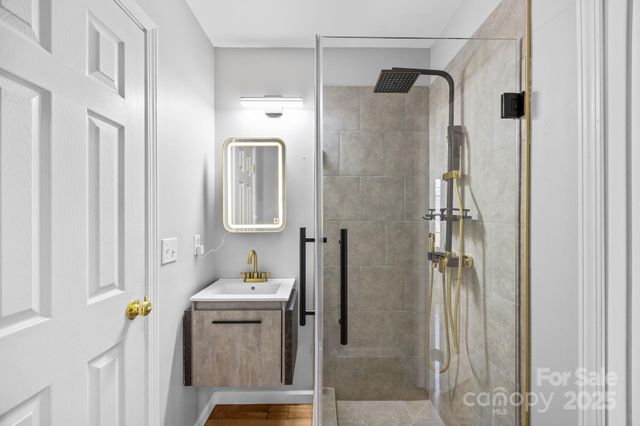 23 Westmont Drive, Asheville, NC 28806