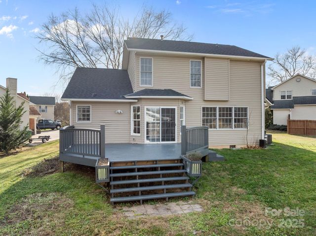 23 Westmont Drive, Asheville, NC 28806