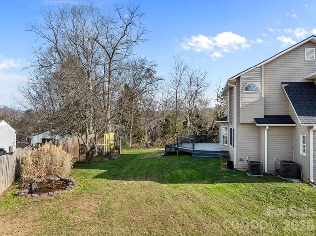 23 Westmont Drive, Asheville, NC 28806