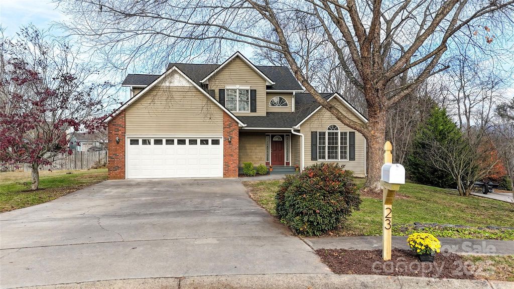 23 Westmont Drive, Asheville, NC 28806