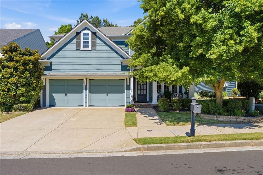 Image 2 of property listing at 216 Providence Lane, Canton, GA 30114