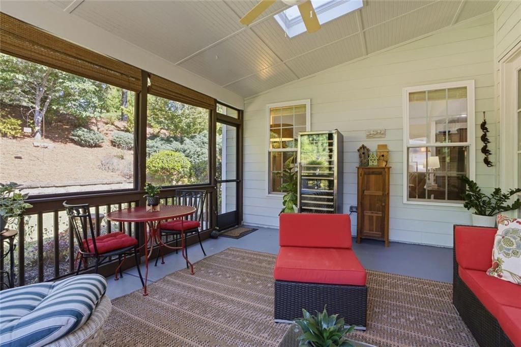 Image 21 of property listing at 216 Providence Lane, Canton, GA 30114