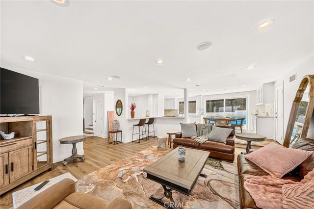 29815 Knoll View Drive, Rancho Palos Verdes, CA 90275