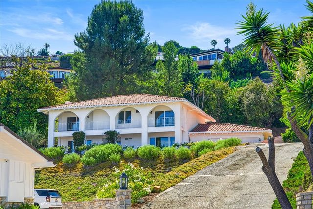 29815 Knoll View Drive, Rancho Palos Verdes, CA 90275