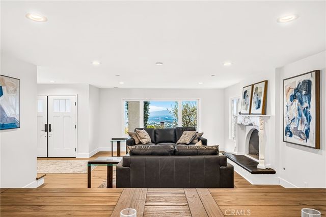 29815 Knoll View Drive, Rancho Palos Verdes, CA 90275