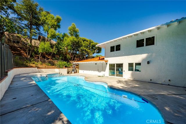 29815 Knoll View Drive, Rancho Palos Verdes, CA 90275