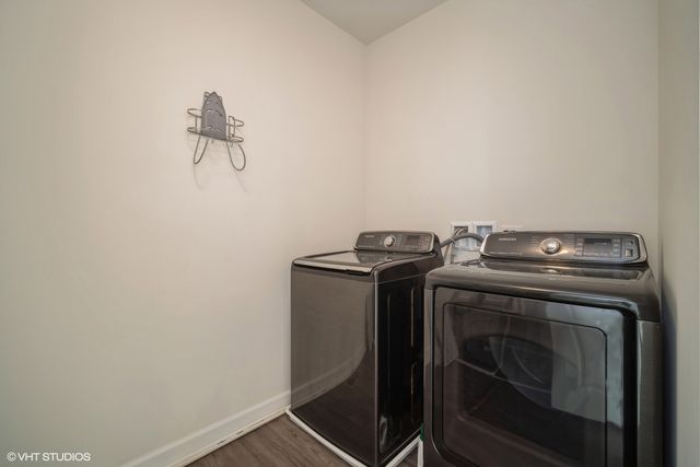 3s565 Camden Street, Warrenville, IL 60555