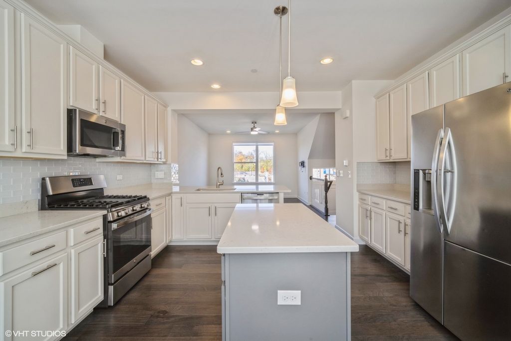 3s565 Camden Street, Warrenville, IL 60555 — photo 5