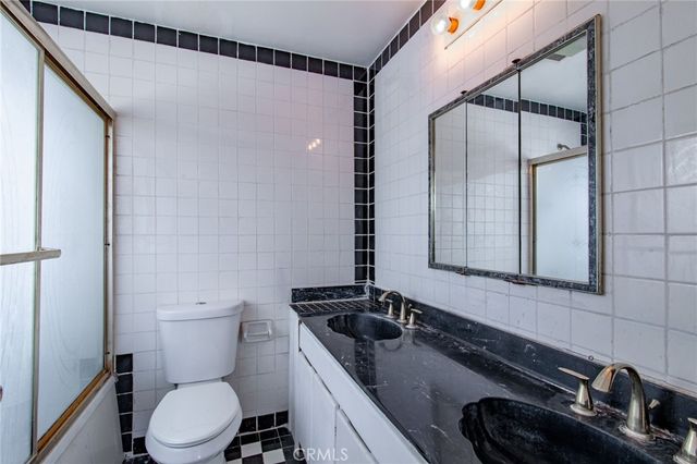 16413 Downey, Paramount, CA 90723