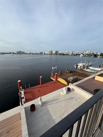 2761 NE 165th Ter 27, North Miami Beach, FL 33160