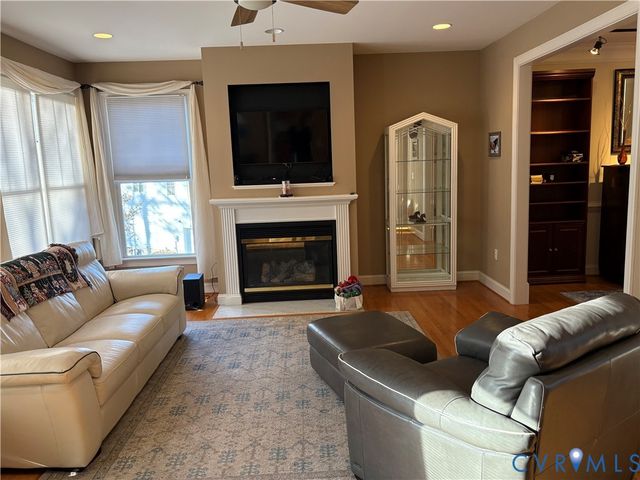 11121 Royal Ln, Providence Forge, VA 23140