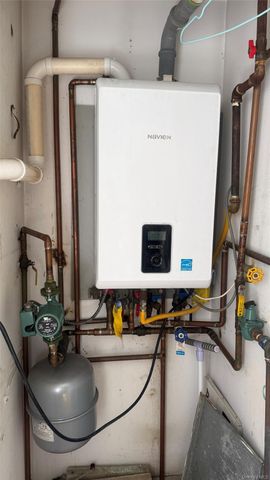 13308 41ST Avenue 4, Flushing, NY 11355