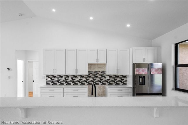 733 Sunset Pointe Drive, Lake Placid, FL 33852