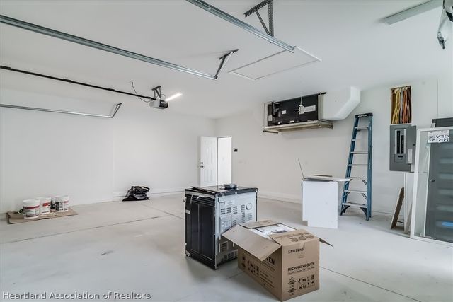 733 Sunset Pointe Drive, Lake Placid, FL 33852